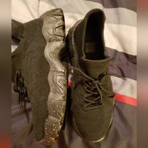 All Black Slip On Lace Up Black & White Women's Sneakers Size 7.5 (39) NEW